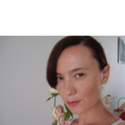 MIA ABADI