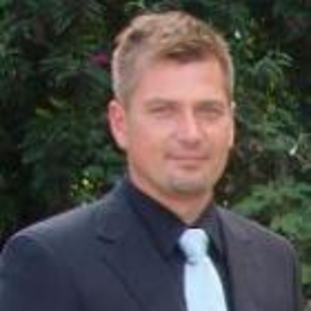 Kienert aus Mannheim in der Personensuche von Das Telefonbuch