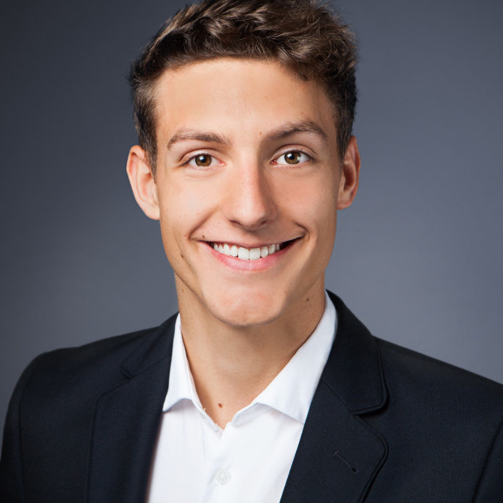 Hannes Ahaus Senior Manager & Head of Recruiting Kampmann